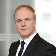 Portraitfoto von Axel Plaß, Präsident des DSLV Bundesverband Spedition und Logistik
